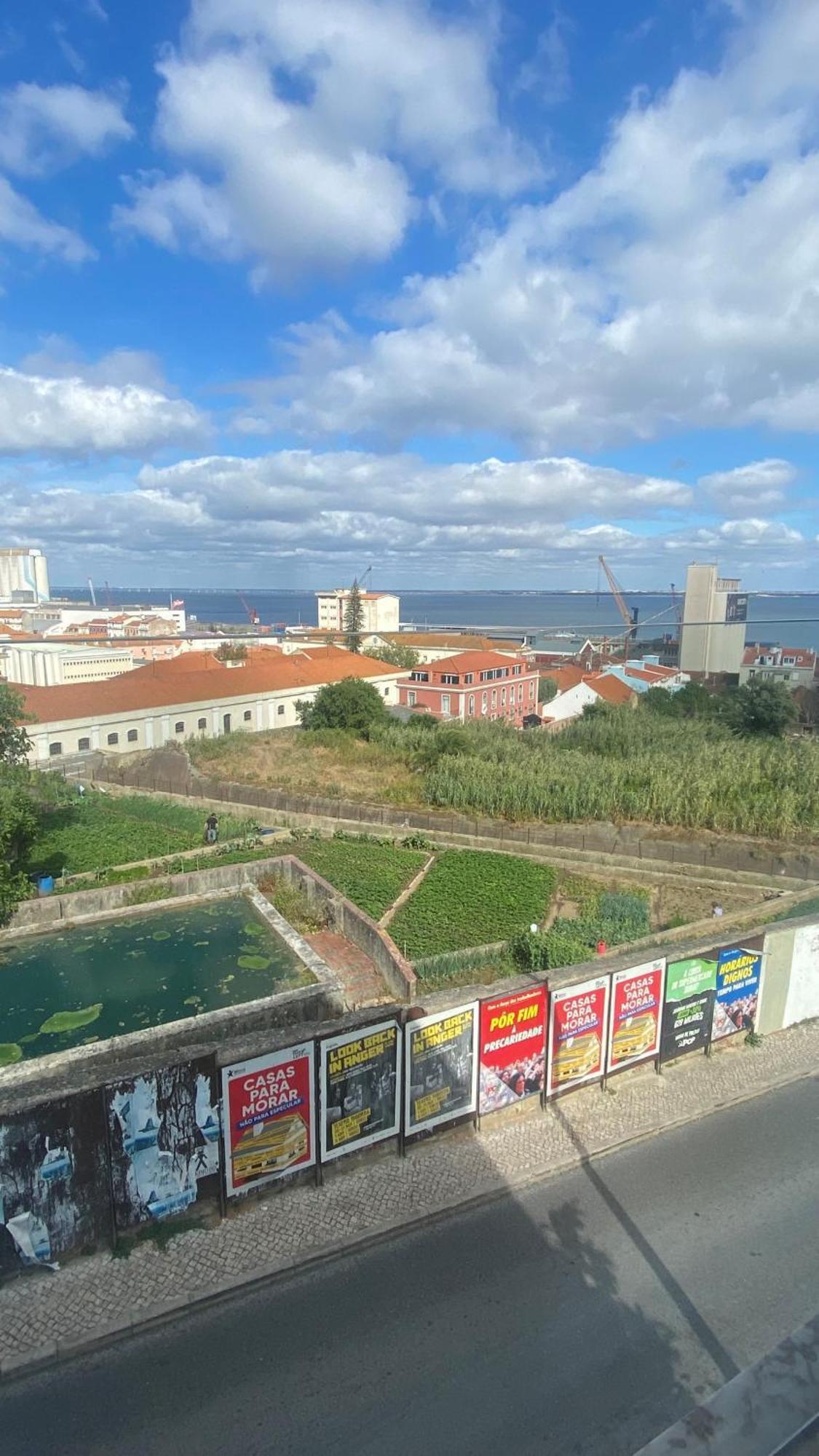 Lisbon, T2 Renewed Duplex With River View, Beato, Lisbon Exterior photo
