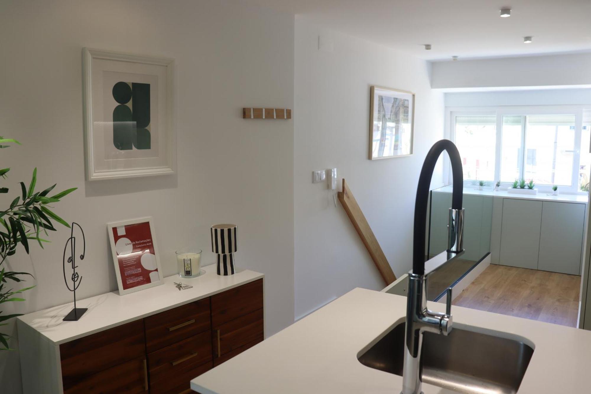 Lisbon, T2 Renewed Duplex With River View, Beato, Lisbon Exterior photo
