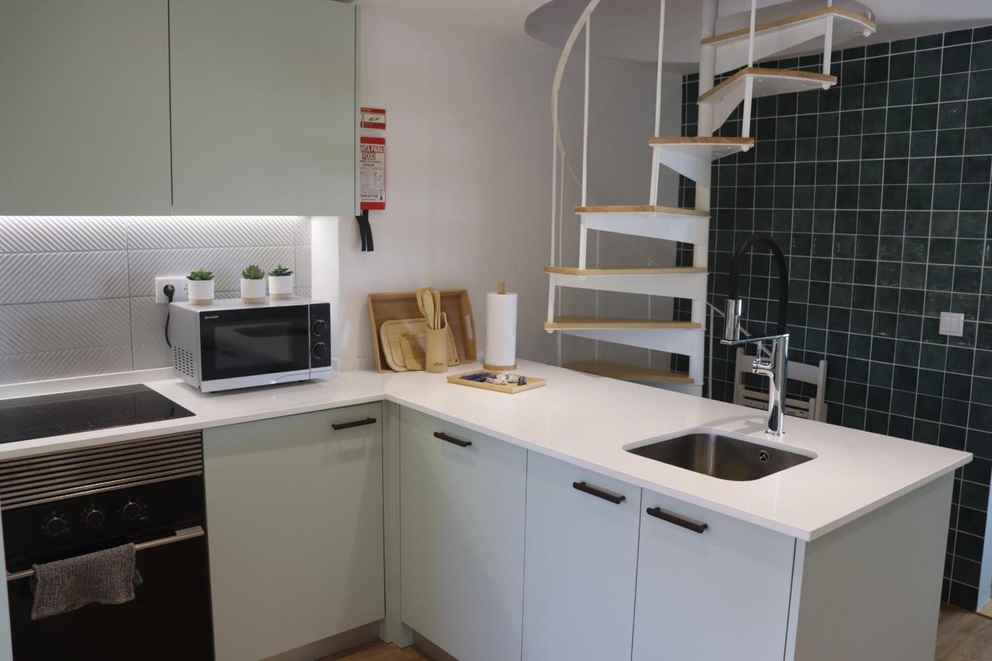 Lisbon, T2 Renewed Duplex With River View, Beato, Lisbon Exterior photo